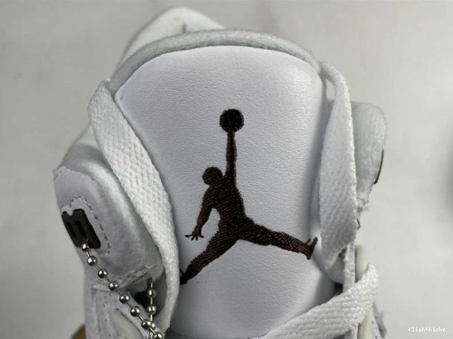 Air 3 (2018) Jordan Retro Mocha 136064-122 0813